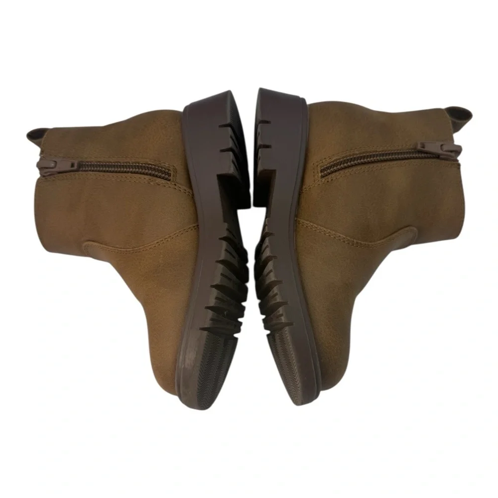GAP Toddler‎ Boy Chelsea Brown Ankle Boots Elastic Side Pull-On Shoes, Size 8